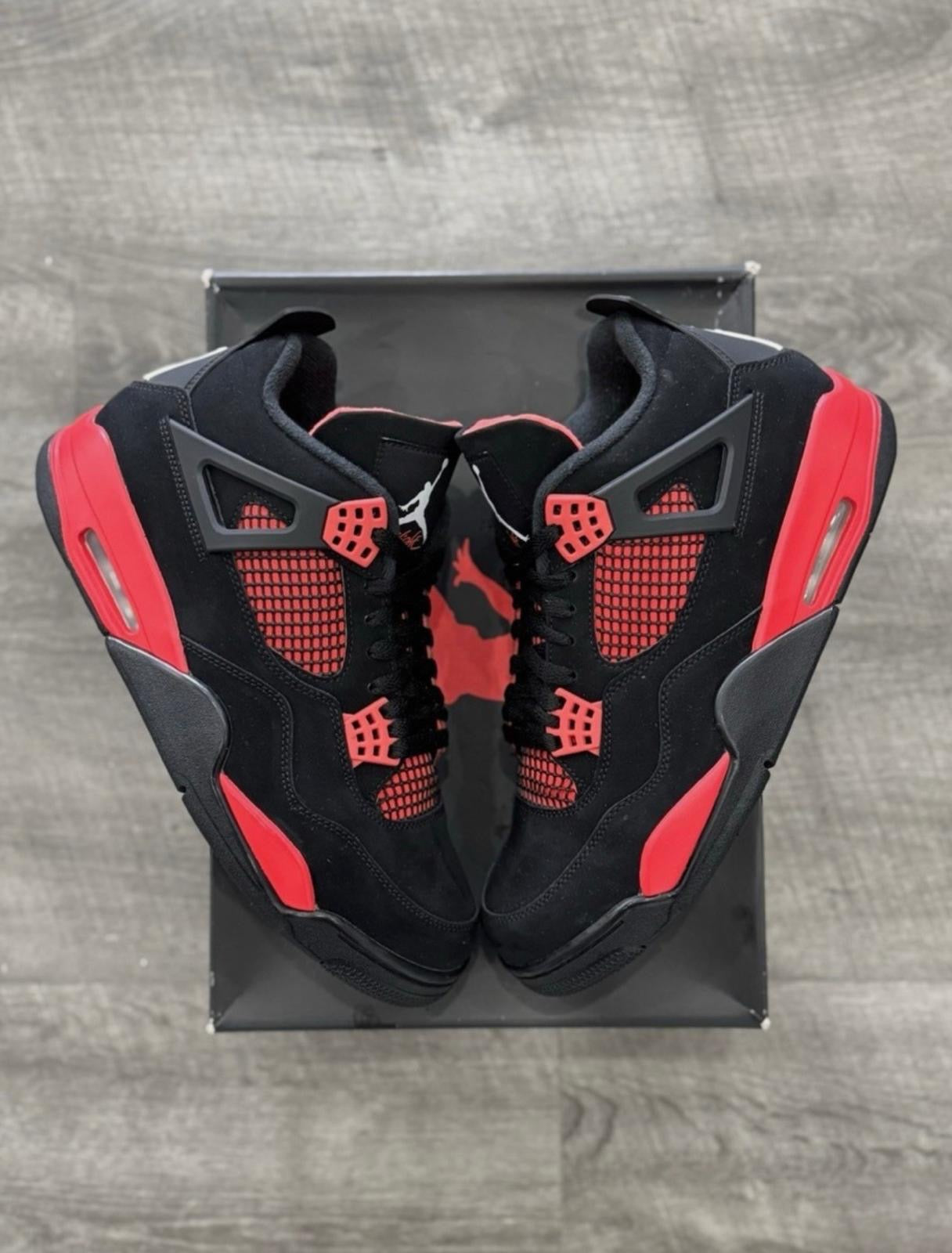 Jordán Retro 4 – Edición Street Royal Premium