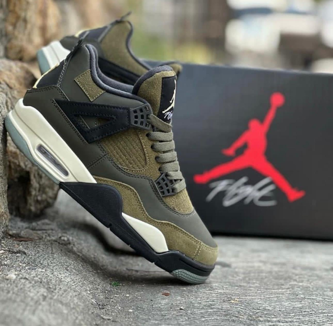 Jordán Retro 4 – Edición Street Royal Premium