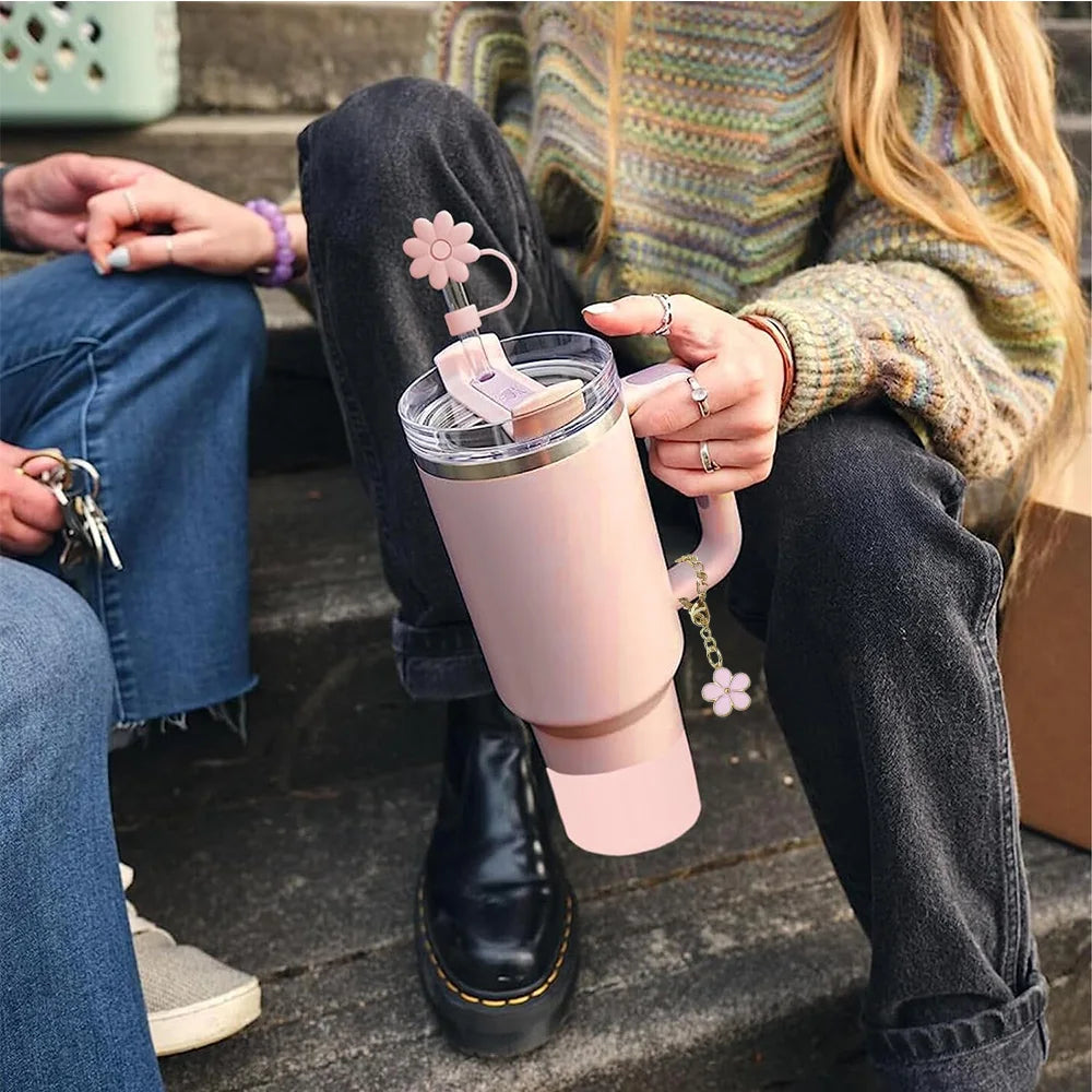 Set de 9 Accesorios para Taza – Tapones Antiderrame + Pajillas + Adornos Florales